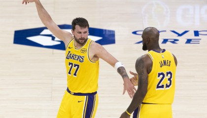 开云-汤爹：詹姆斯仍是湖人队内最佳 东契奇哪方面比他强？