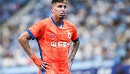 开云在线-泰山队新赛季布局：外援留用与年轻化浪潮下的战术变革？更新换代
