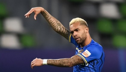 于根伟将提前出手为津门虎补强新外援，球迷直言很期待，引发热议