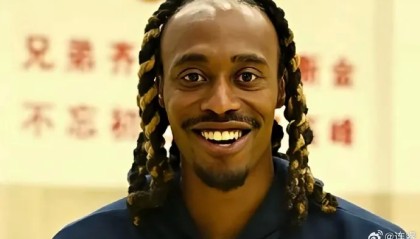 开云娱乐-解说点评广东球员麦考尔本场比赛表现：纯纯萧何